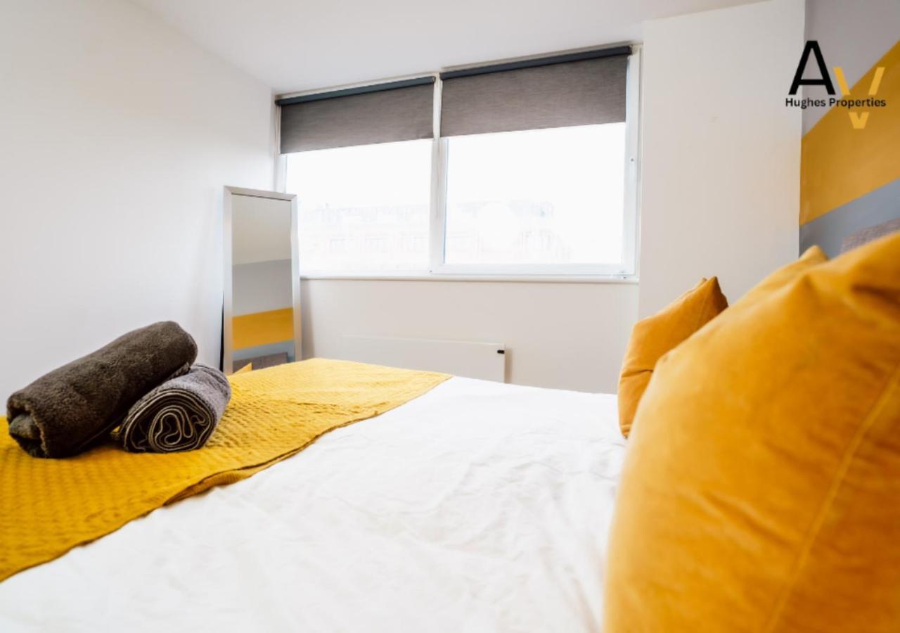 Business-Ready 1-Bedroom Apartment - Parking, High-Speed Wi-Fi, Prime Central Location By Av Hughes Properties Милтон-Кейнс Экстерьер фото