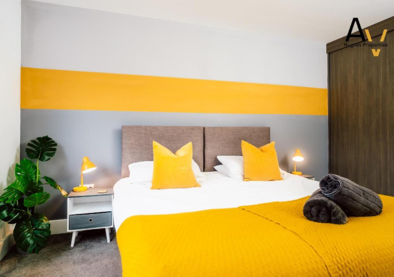 Business-Ready 1-Bedroom Apartment - Parking, High-Speed Wi-Fi, Prime Central Location By Av Hughes Properties Милтон-Кейнс Экстерьер фото